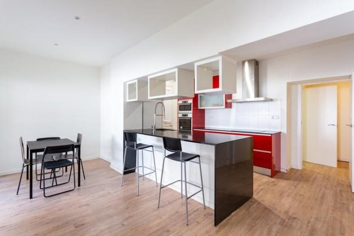 Piso en venta en Barcelona, Eixample photo 0