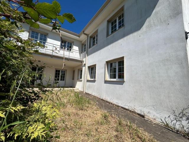 Chalet en venta en Teo photo 0