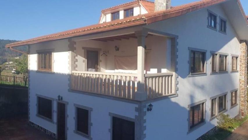 Chalet en venta en Vila de Cruces photo 0
