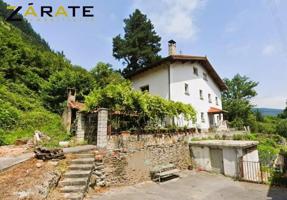 Casa en venta en Balmaseda, Balmaseda photo 0