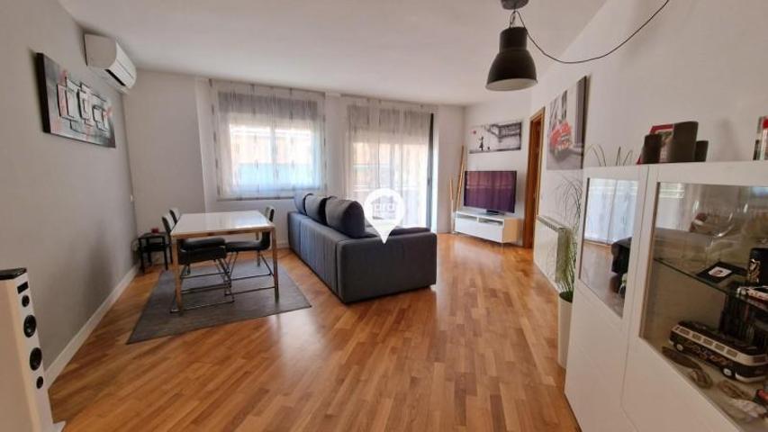 Piso en venta en Mataró, Centro photo 0