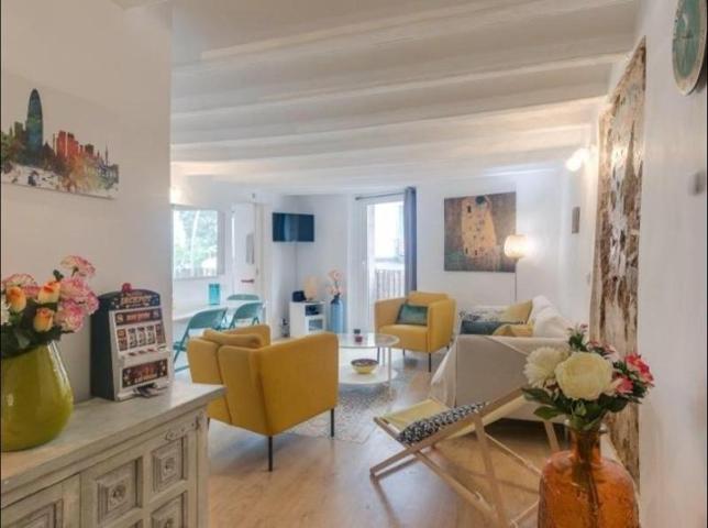 Piso en venta en Barcelona, El Gòtic photo 0