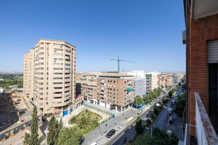 Piso en venta en Granada, Arabial photo 0