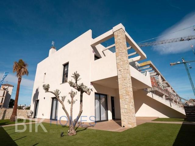 Bungalow en venta en Pilar de la Horadada photo 0