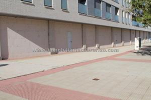 Local comercial en venta en Logroño, Valdegastea photo 0