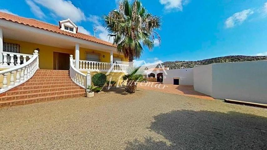 Chalet en venta en Pulpí, Barrio de Jaravía, 04648 photo 0