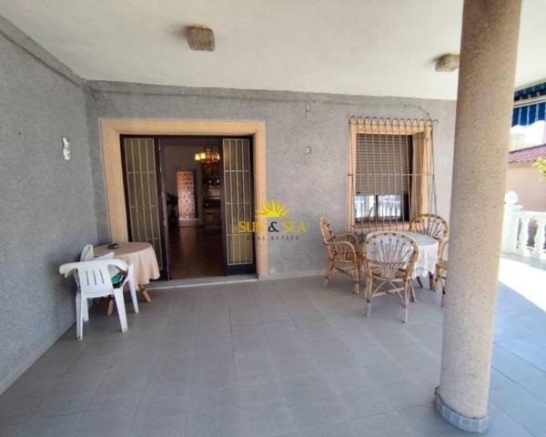 Chalet en venta en Torrevieja, Centro photo 0