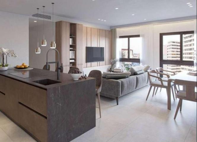 Apartamento en venta en Málaga, La Princesa-Huelin photo 0