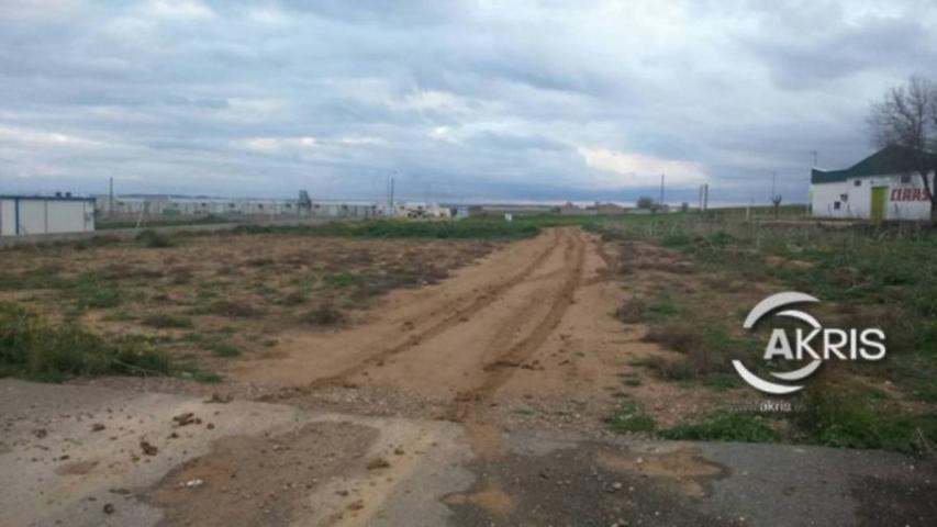 Terreno en venta en Mocejón photo 0