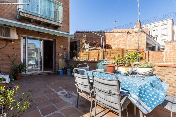 Adosada en venta en Barberà del Vallès, Barberà del Vallès photo 0