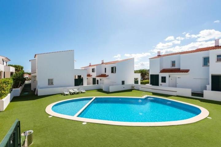 Apartamento en venta en Es Mercadal, Arenal d´en Castell photo 0