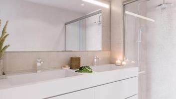 Apartamento en venta en Torre del Mar, Poniente-Faro photo 0