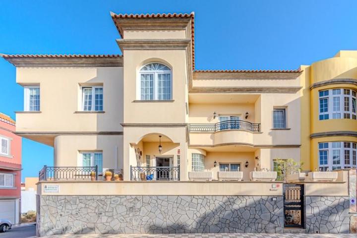 Casa en venta en Agüimes, Agüimes photo 0