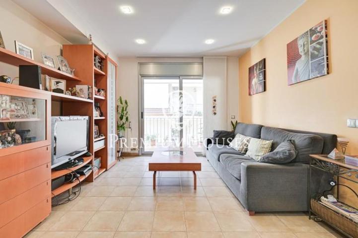 Adosada en venta en Palafolls, Barrio sant luis photo 0