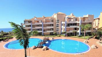 Apartamento en venta en Arona, Los Cristianos photo 0