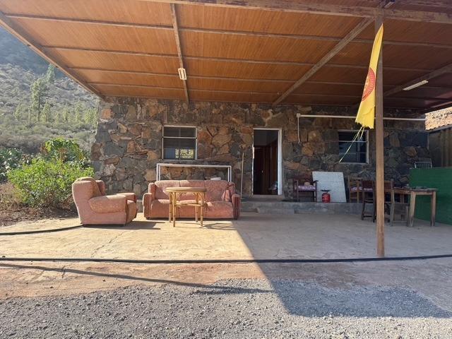 Casa con terreno en venta en San Bartolomé de Tirajana, San Bartolome de Tirajana photo 0