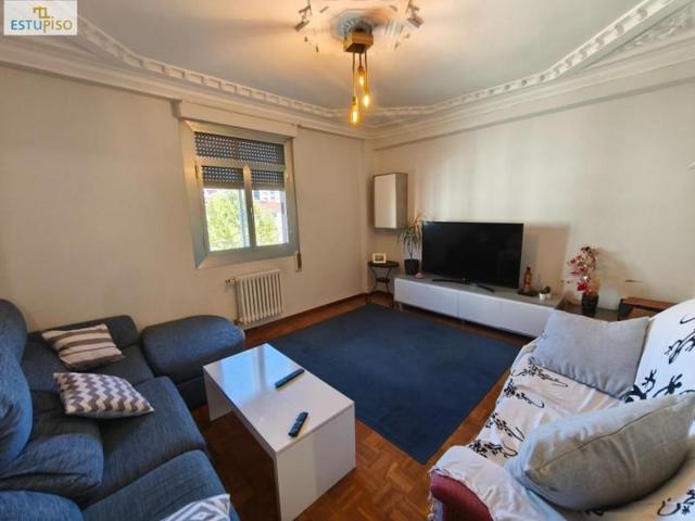 Piso en venta en Vitoria-Gasteiz, Centro photo 0