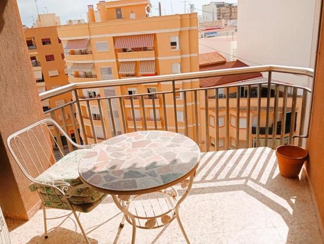 Piso en venta en Villajoyosa, Centro photo 0