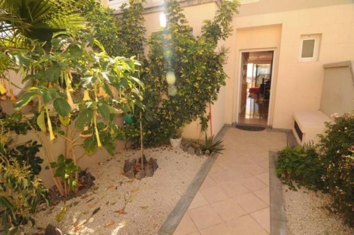 Adosada en venta en Arona, Chayofa photo 0