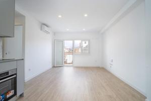 Piso en venta en Málaga photo 0