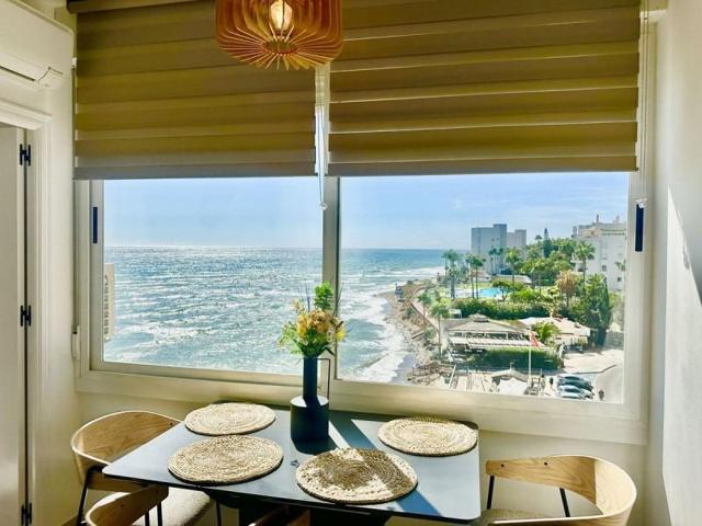 Apartamento en venta en Calahonda, Costa del Sol photo 0