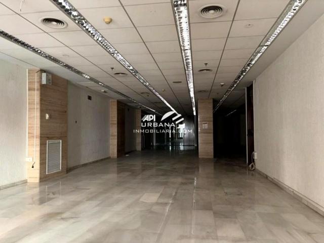 Local comercial en venta en Cabra, Plaza España, 14940 photo 0