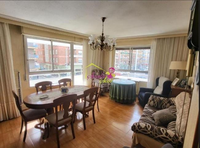 Piso en venta en Salamanca, Paseo - Estacion photo 0