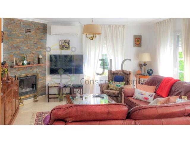 Chalet en venta en Valdetorres de Jarama photo 0