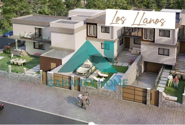 Adosada en venta en Cáceres, MONTESOL photo 0