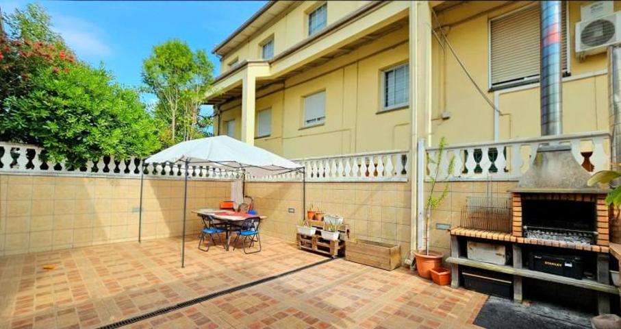 Casa en venta en Polinyà, Centro urbano 76 photo 0