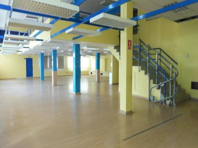 Local comercial en venta en Vilanova i la Geltrú, La Geltru photo 0