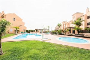 Adosada en venta en San Miguel de Abona, Amarilla Golf photo 0