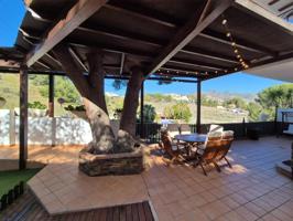 Adosada en venta en Almuñécar, Velilla - Velilla Taramay photo 0