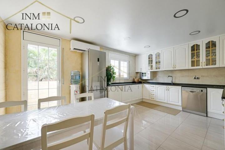 Adosada en venta en Palafolls, Santa maria 3 photo 0