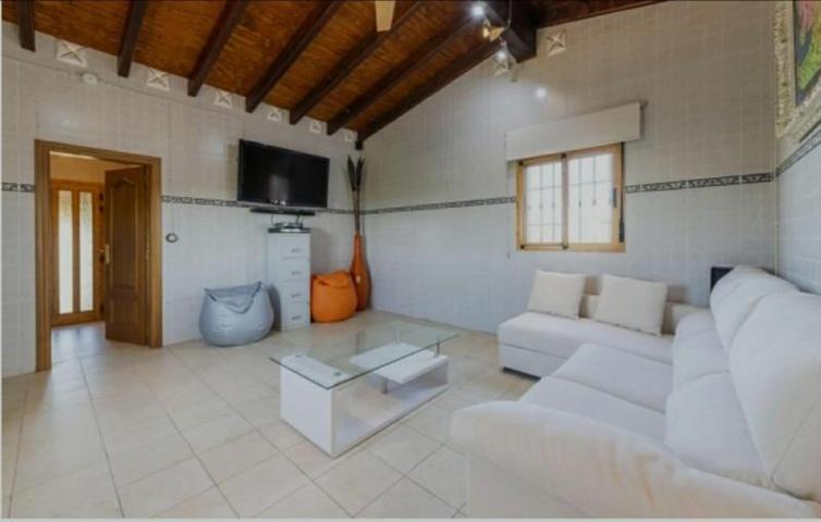 Chalet en venta en Burriana, Camino Onda - Salesianos - Centro photo 0