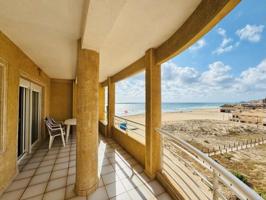 Apartamento en venta en Torrevieja, La Mata photo 0