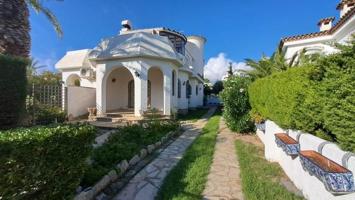 Chalet en venta en Mont-roig del Camp, Pino Alto photo 0