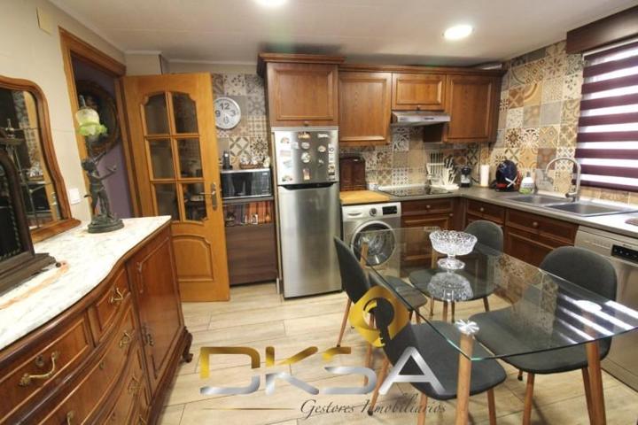 Chalet en venta en Borriol, Urbanización L´Abeller photo 0