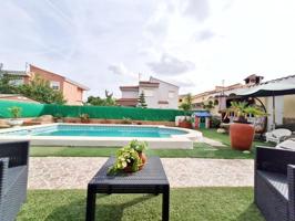 Chalet en venta en Riba-roja de Túria, Adosado en Urb. La Reva photo 0