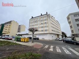 Local comercial en venta en Vilalba photo 0