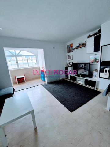 Piso en venta en Estepona, Parque Central photo 0