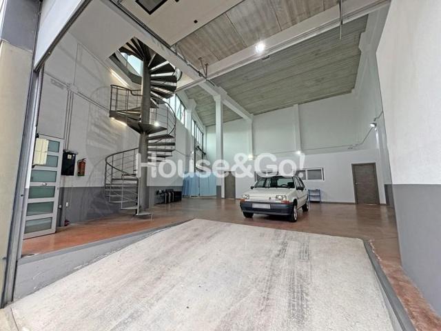 Nave industrial en venta en Malgrat de Mar photo 0