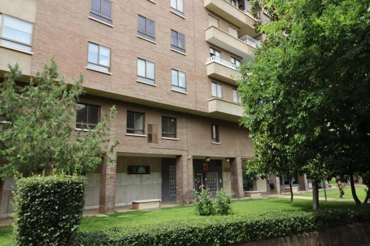 Piso en venta en Badajoz, Valdepasillas photo 0