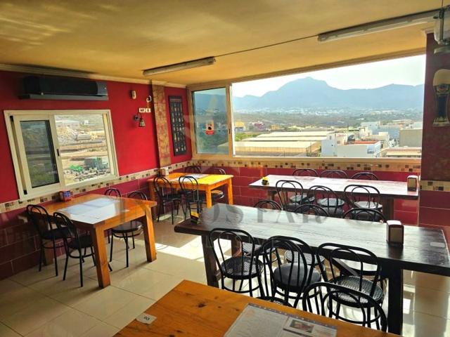 Edificio en venta en Arona photo 0