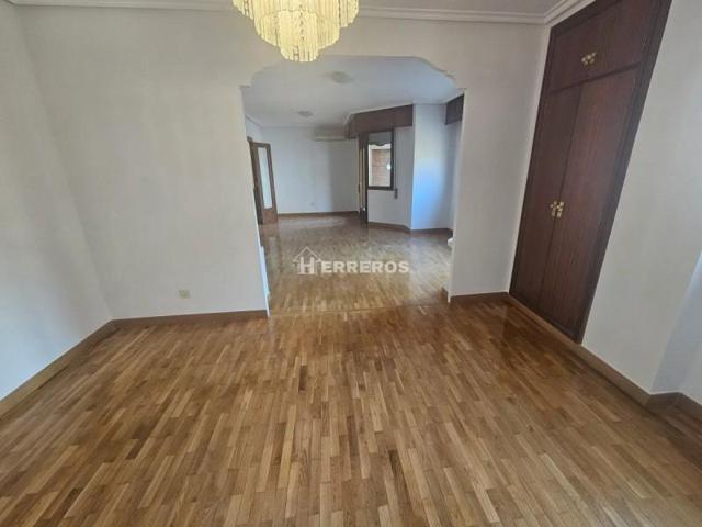 Piso en venta en Logroño, Centro photo 0