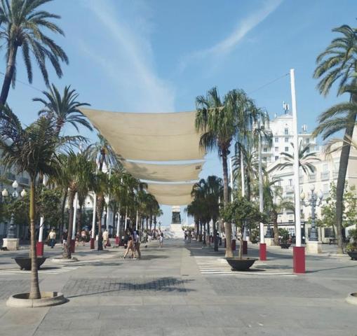 Piso en venta en Cádiz, Centro photo 0