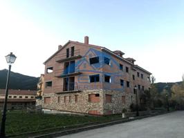 Edificio en venta en Boñar, Calle el Soto, 24850 photo 0