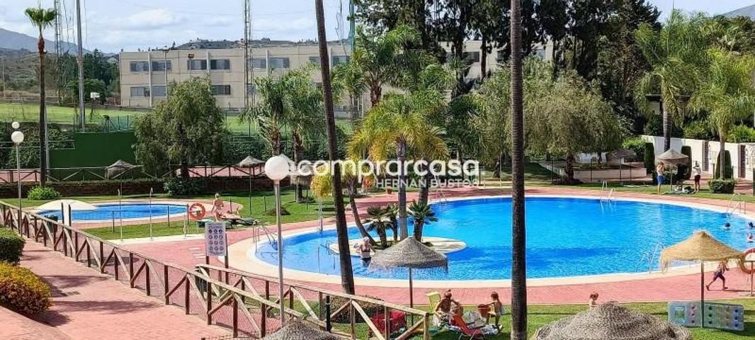 Apartamento en venta en Mijas, Calaburra - chaparral photo 0