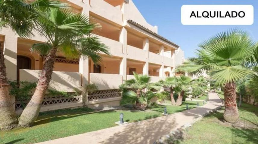 Piso en venta en Marbella, Este - Elviria photo 0