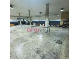 Local comercial en venta en Viladecans photo 0